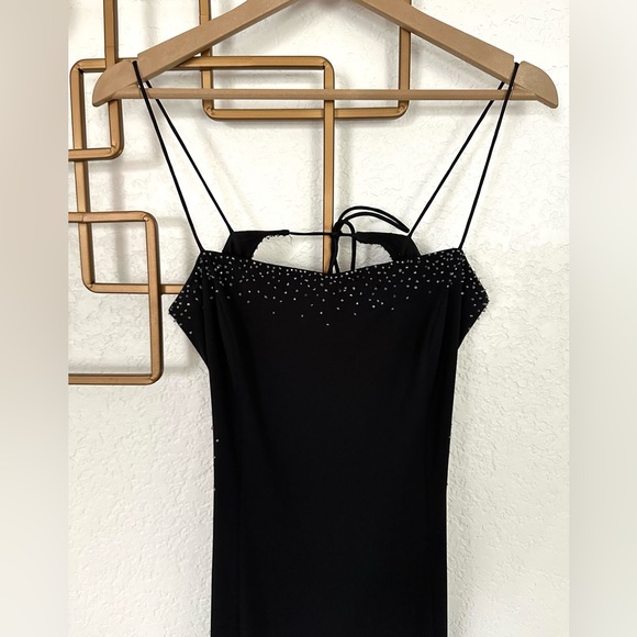 Vintage Y2K Dave and Johnny black gown with beading. Vintage size 7/8 (6) - Picture 5 of 13